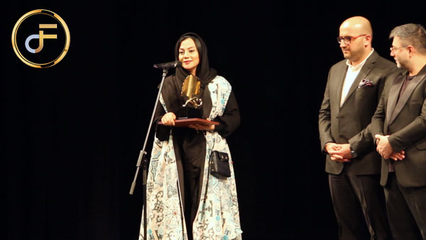 گفتگو با سارا اسفندیاری طراح لباس و برگزیده هشتمین جشنواره مد و لباس فجر